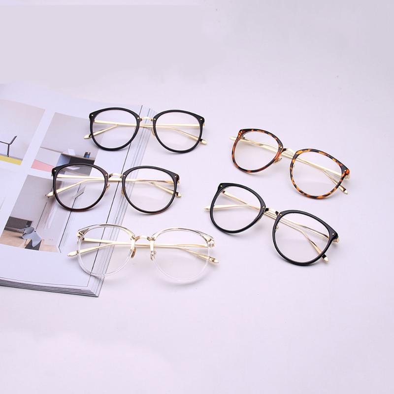 Sunglasses Vintage Round Decorative Glasses Metal Frame Fashion Casual Light Clear Lenses Optical Eyewear Women Eyeglasses
Sunglasses Vintage Round Decorative Glasses Metal Frame Fashion Casual Light Clear Lenses Optical Eyewear Women Eyeglasses