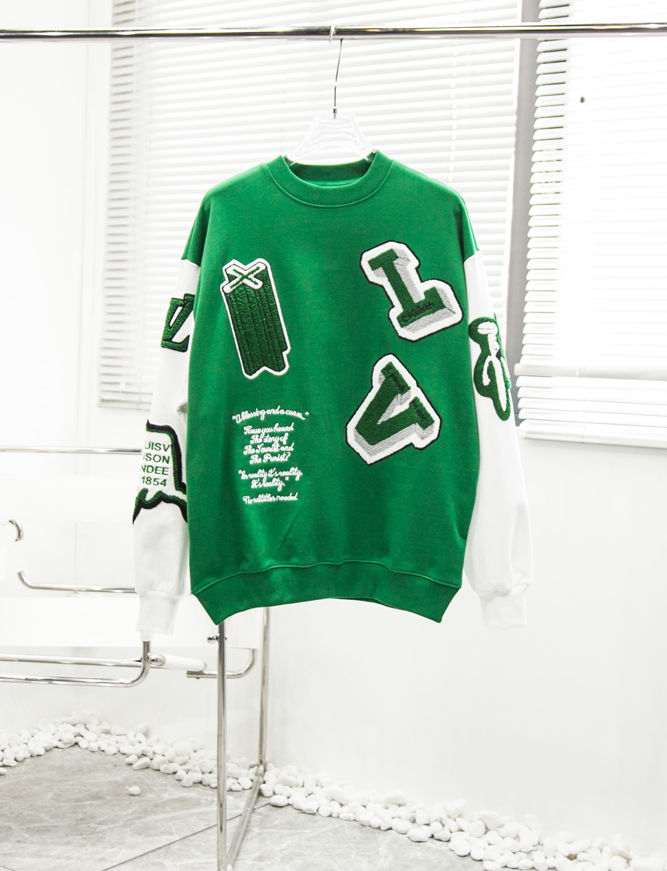 2021ss spring and summer new high grade cotton shirt Men's hoodie Suit pants Casual Fashion jacket Color stripe print sweatshirt Size: s-xxxl Color: black white 952, Green
2021ss spring and summer new high grade cotton shirt Men's hoodie Suit pants Casual Fashion jacket Color stripe print sweatshirt Size: s-xxxl Color: black white 952, Green