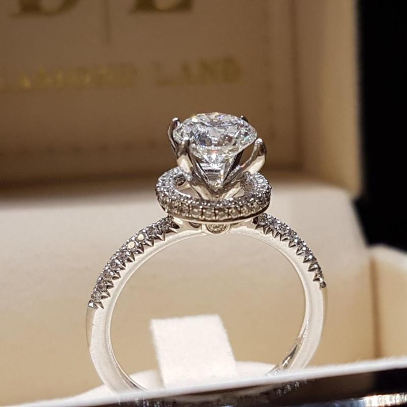 Cluster Rings Real 100% S925 Silver Color For Women Anillos 1 Zircon Bizuteria Big Sale Original 925 Jewelry Box, Golden;silver
Cluster Rings Real 100% S925 Silver Color For Women Anillos 1 Zircon Bizuteria Big Sale Original 925 Jewelry Box, Golden;silver