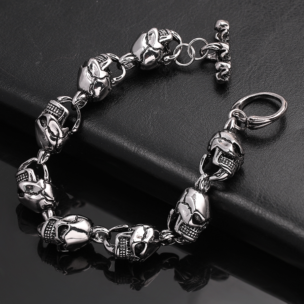 New Men Cool Skull Metal Alloy High Quality Punk Rock Bracelets Bangels Gothic Jewelry Gifts for Male Accessories, Golden;silver
New Men Cool Skull Metal Alloy High Quality Punk Rock Bracelets Bangels Gothic Jewelry Gifts for Male Accessories, Golden;silver