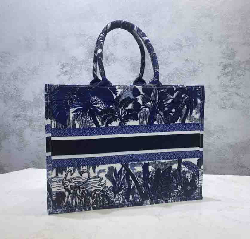 Fashion Lady Handbag Multicolor Print Women Totes Bags High Quality Single Shoulder Bag Large Capacity Bucket Bag
Fashion Lady Handbag Multicolor Print Women Totes Bags High Quality Single Shoulder Bag Large Capacity Bucket Bag