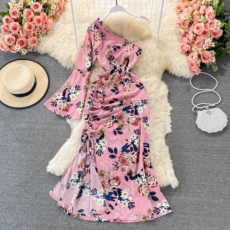 Summer Bohemian Floral Printed Long Dress Women Sexy Diagonal Collar One Shoulder Drawstring Vestidos Ladies High Waist Robe New Y0603, Blue 
Summer Bohemian Floral Printed Long Dress Women Sexy Diagonal Collar One Shoulder Drawstring Vestidos Ladies High Waist Robe New Y0603, Blue