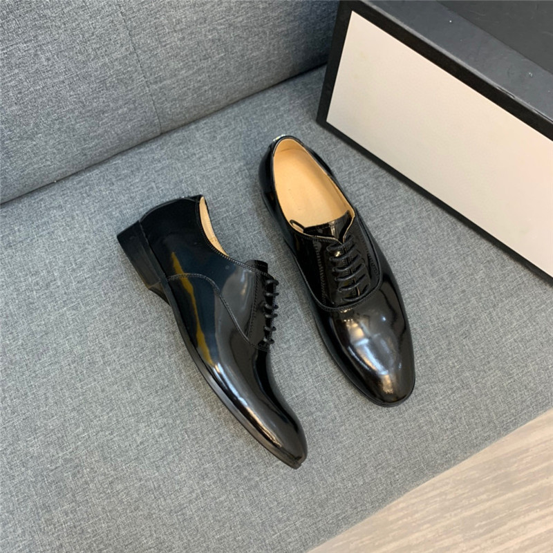 England Mens Designer Shoes Men Oxfords Derby Shoe Spring/Autumn 2020 New Fashion Casual Leather Shoes Lace-up Luxury Dress Shoes, Black
England Mens Designer Shoes Men Oxfords Derby Shoe Spring/Autumn 2020 New Fashion Casual Leather Shoes Lace-up Luxury Dress Shoes, Black