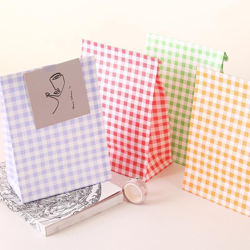 Gift Wrap 10pcs/lot Plaid Paper Bags Stand Up Child Party Birthday Food Kraft Seal Packing Treat Bag Supplies
Gift Wrap 10pcs/lot Plaid Paper Bags Stand Up Child Party Birthday Food Kraft Seal Packing Treat Bag Supplies