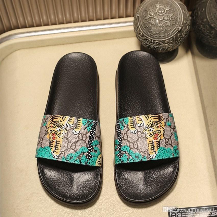 yy MENS SANDAL Leather LUXURY MEN SUMMER SHOES 21SS designer Flat Beach SANDALs Male Black White SHOES 2021 33, #17
yy MENS SANDAL Leather LUXURY MEN SUMMER SHOES 21SS designer Flat Beach SANDALs Male Black White SHOES 2021 33, #17