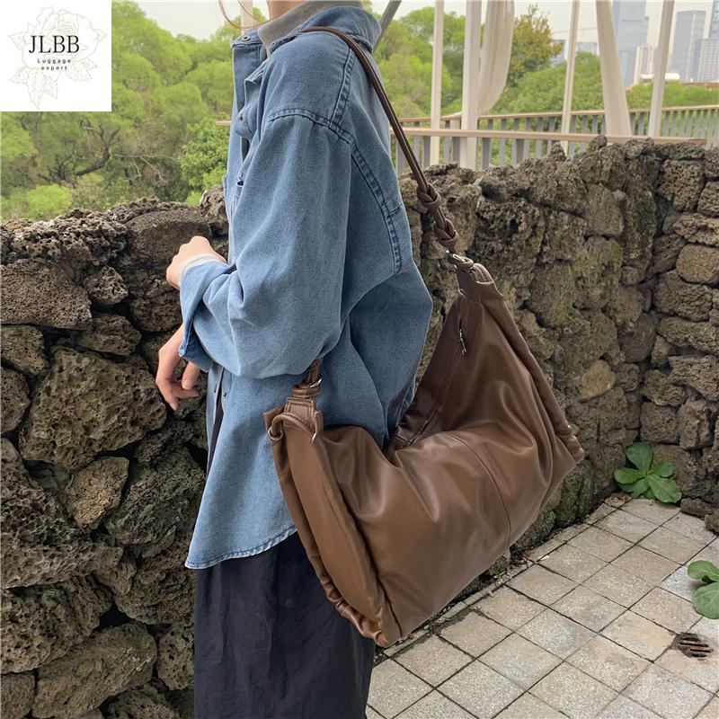 Vintage Casual Large Capacity Women Shoulder Bags Designer Handbags Luxury Soft Pu Leather Crossbody Bag Female Big Tote Purses, Beige
Vintage Casual Large Capacity Women Shoulder Bags Designer Handbags Luxury Soft Pu Leather Crossbody Bag Female Big Tote Purses, Beige