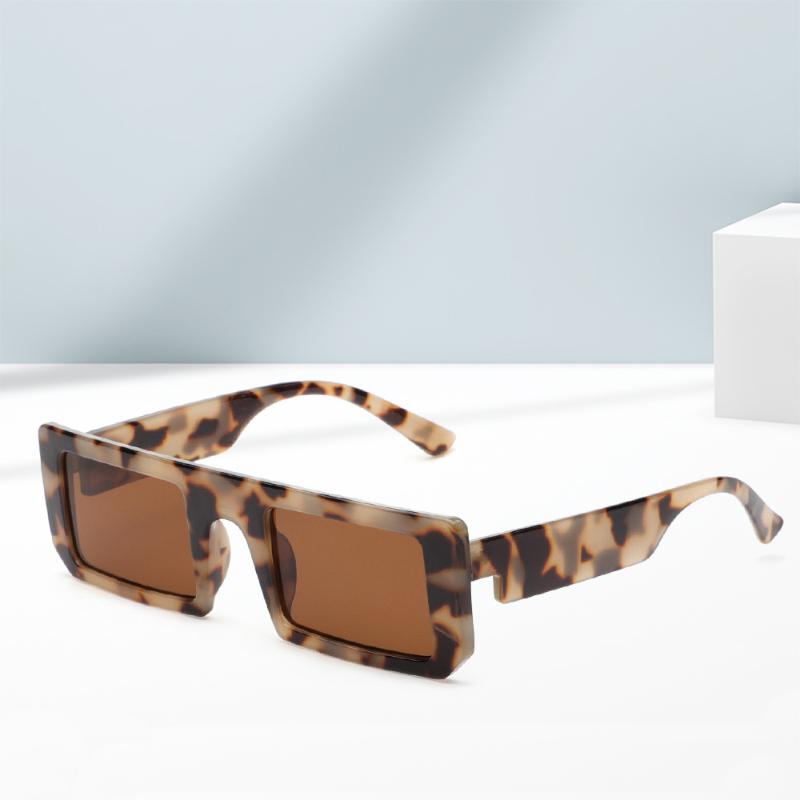 Sunglasses 2022 Fsashion Brand Desiger Frame Vintage Personality Drving Shade Sun Glasses UV Protection 
Sunglasses 2022 Fsashion Brand Desiger Frame Vintage Personality Drving Shade Sun Glasses UV Protection