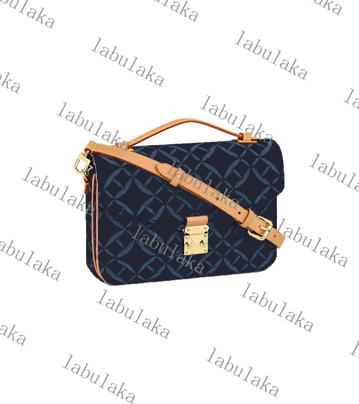 M57395 high-end custom quality classic lady's saddle bag striped fabric shoulder strap with Blue jacquard handbag with box
M57395 high-end custom quality classic lady's saddle bag striped fabric shoulder strap with Blue jacquard handbag with box