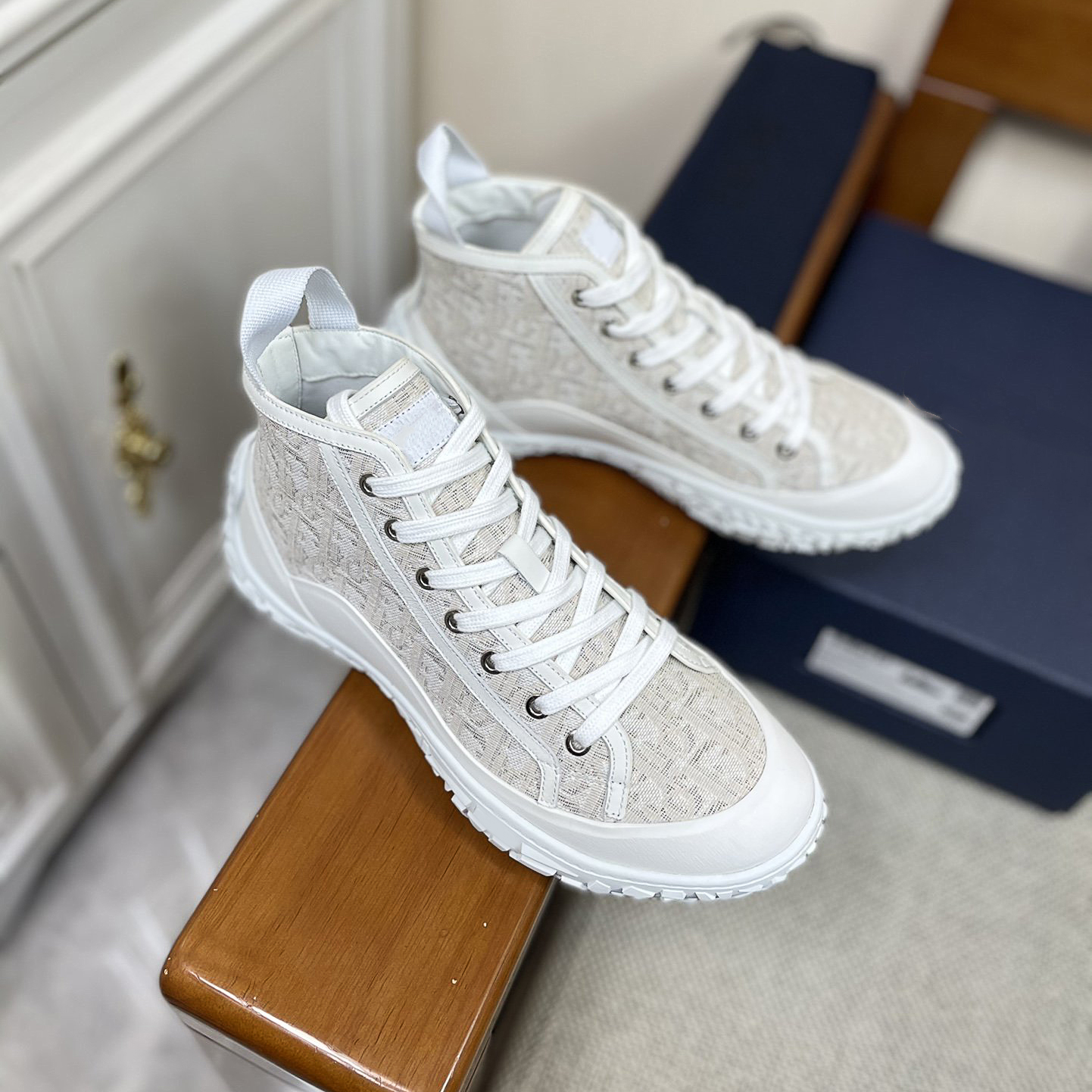 Top quality luxury designerHigh-end men's sportswear shoes are crafted in jacquard fabric with box, As picture 3
Top quality luxury designerHigh-end men's sportswear shoes are crafted in jacquard fabric with box, As picture 3