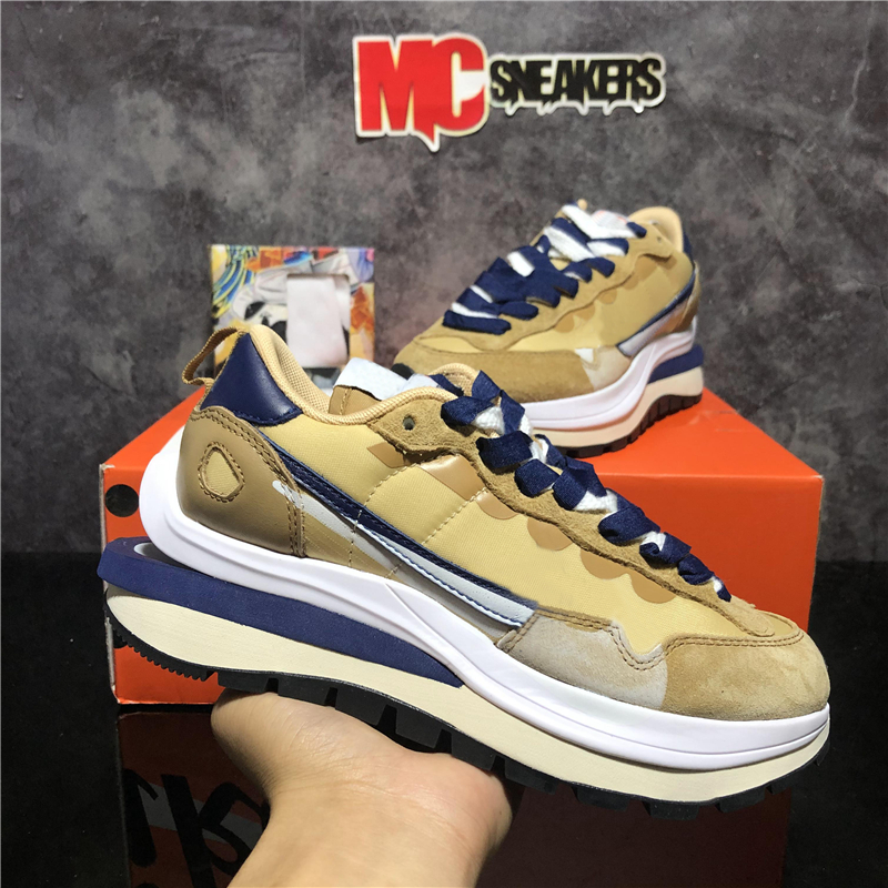 Top Quality Luxurys Designer Shoes Men Waffle Daybreak Summit White Black Nylon Wolf Grey Breathable Platform Outdoor Sports Running Trainers Sneakers With Box, Style 9
Top Quality Luxurys Designer Shoes Men Waffle Daybreak Summit White Black Nylon Wolf Grey Breathable Platform Outdoor Sports Running Trainers Sneakers With Box, Style 9