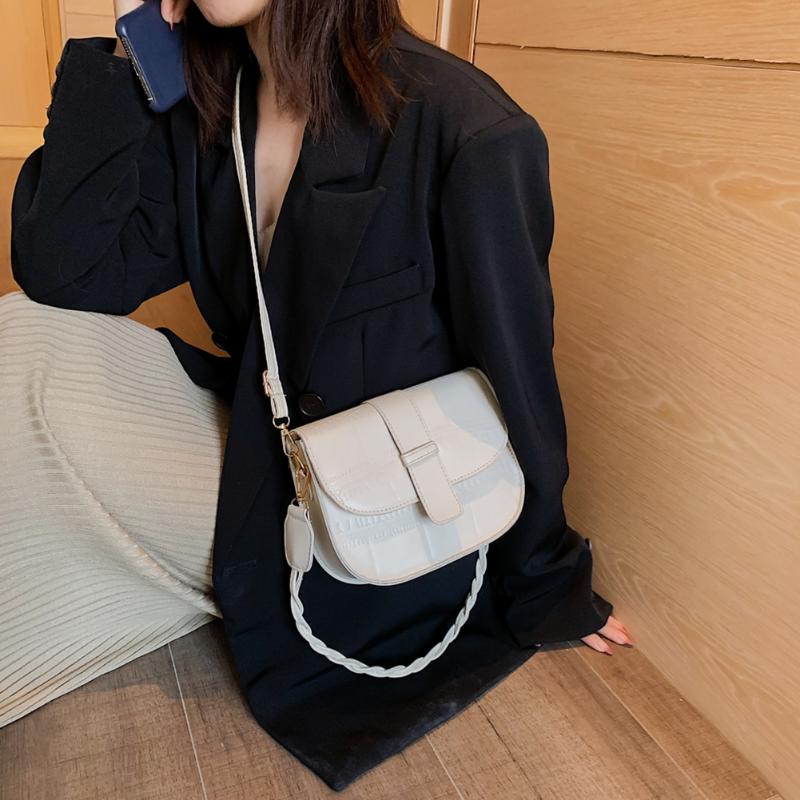 Simply Crossbody Bags Woven Strap Lady Travel Small PU Leather Soft Bags Casual Retro Handbags for Women 2021, Black
Simply Crossbody Bags Woven Strap Lady Travel Small PU Leather Soft Bags Casual Retro Handbags for Women 2021, Black