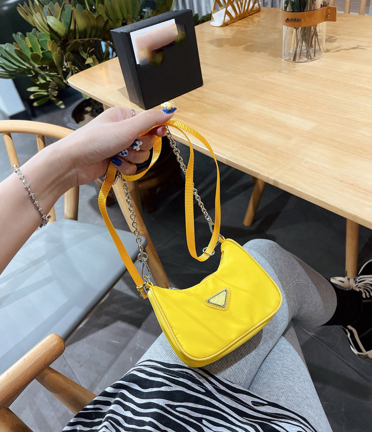 Women Handbag Designers Bags High quality Handbags Chain Classic Flower Cross Body Totes Shoulder Original bag hobo purses lady channel tote 017, #11 original dust bag
Women Handbag Designers Bags High quality Handbags Chain Classic Flower Cross Body Totes Shoulder Original bag hobo purses lady channel tote 017, #11 original dust bag