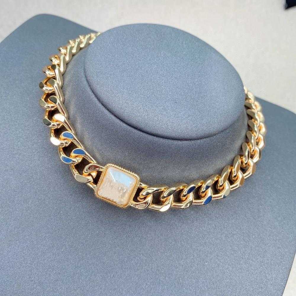 2020 Hot Brand Fashion Jewelry Set For Women Thick Chain Party Jewelry Set Pearls Choker Bracelet Fashion Pearls Jewelry Set, White bracelet
2020 Hot Brand Fashion Jewelry Set For Women Thick Chain Party Jewelry Set Pearls Choker Bracelet Fashion Pearls Jewelry Set, White bracelet