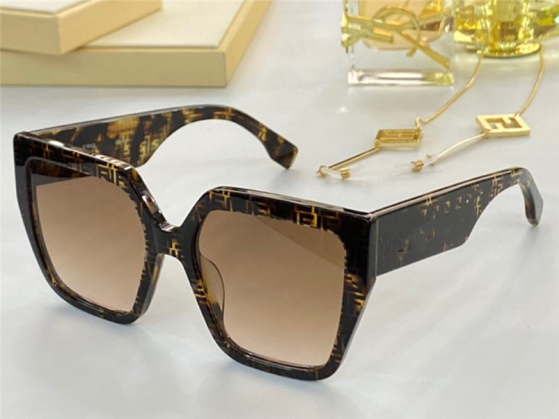 0437 New Fashion Sunglasses With UV Protection for Women Vintage square Plank Frame popular Top Quality Come With Case classic sunglasses, White;black
0437 New Fashion Sunglasses With UV Protection for Women Vintage square Plank Frame popular Top Quality Come With Case classic sunglasses, White;black