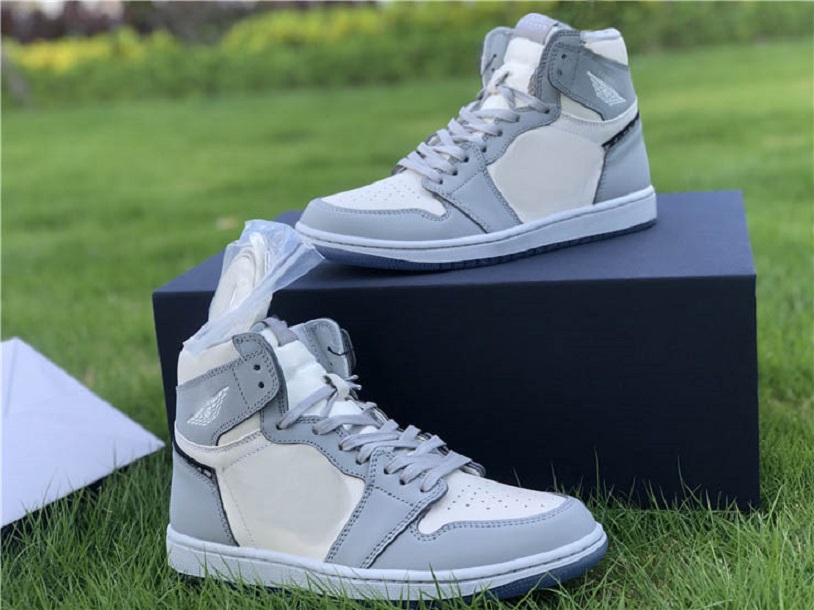 High Quality 1 High OG Grey casual Shoes Mens Trainers 1s High Low CN8607-002 CN8608-002 X Mens Women Shoes With Box
High Quality 1 High OG Grey casual Shoes Mens Trainers 1s High Low CN8607-002 CN8608-002 X Mens Women Shoes With Box