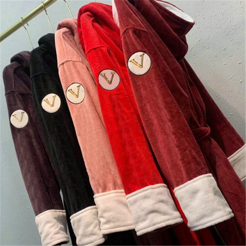 Leisure Men Women Robes With Hoods Unisex Bath Sleep Hooded Robe Autumn Winter Warm Bathrobe And Tags
Leisure Men Women Robes With Hoods Unisex Bath Sleep Hooded Robe Autumn Winter Warm Bathrobe And Tags