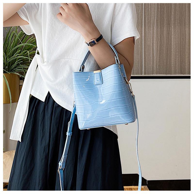 Summer Fashion Bucket Bags For Women 2021 Patent Leather Alligator Pattern Crossbody Bag Sac Femme Designer Shoulder Bag, White
Summer Fashion Bucket Bags For Women 2021 Patent Leather Alligator Pattern Crossbody Bag Sac Femme Designer Shoulder Bag, White