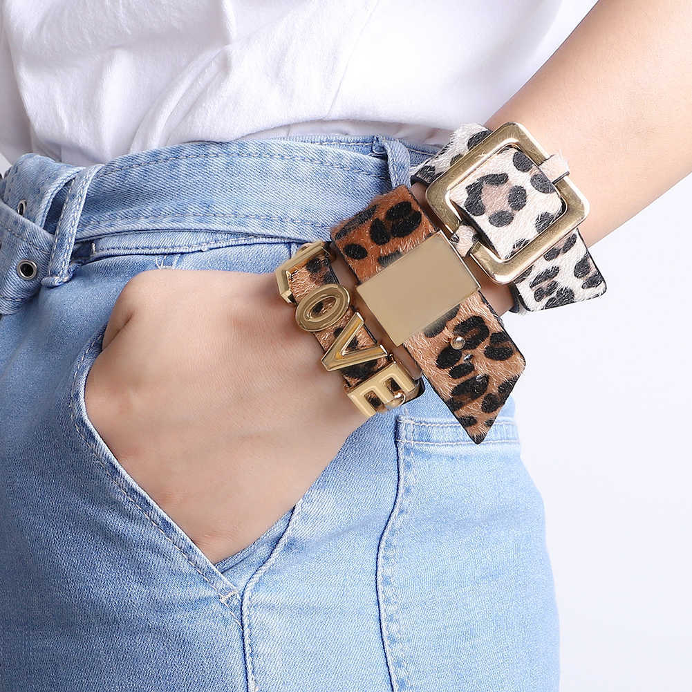 Dvacaman Trendy New Hot Round Circle Fashion Leopard Print Wide Leather Bracelets Women Vintage Bangles Female Wedding Jewelry Q0719
Dvacaman Trendy New Hot Round Circle Fashion Leopard Print Wide Leather Bracelets Women Vintage Bangles Female Wedding Jewelry Q0719