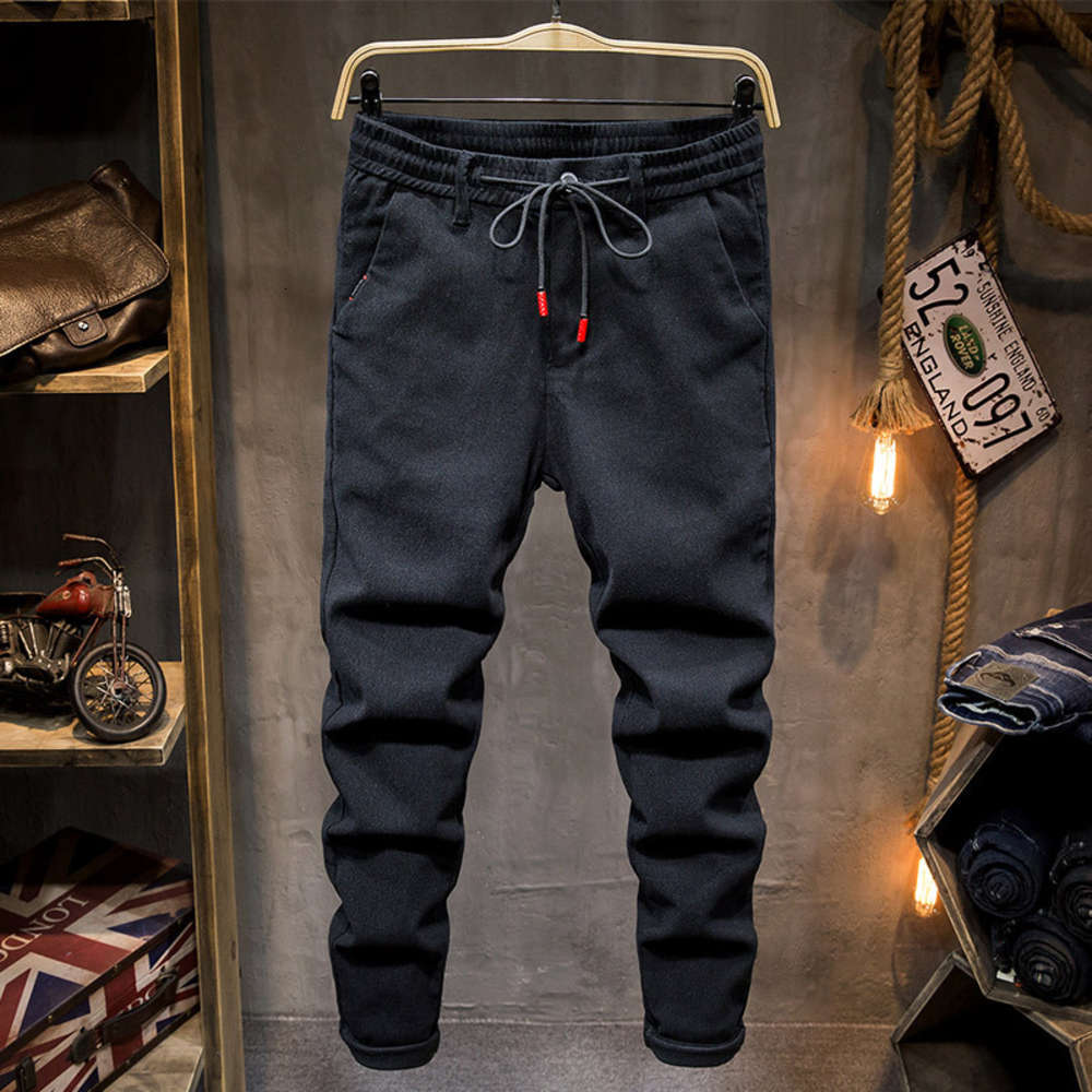 Autumn and winter new youth pure black fashion brand slim Leggings men's elastic waist jeans, Blue
Autumn and winter new youth pure black fashion brand slim Leggings men's elastic waist jeans, Blue