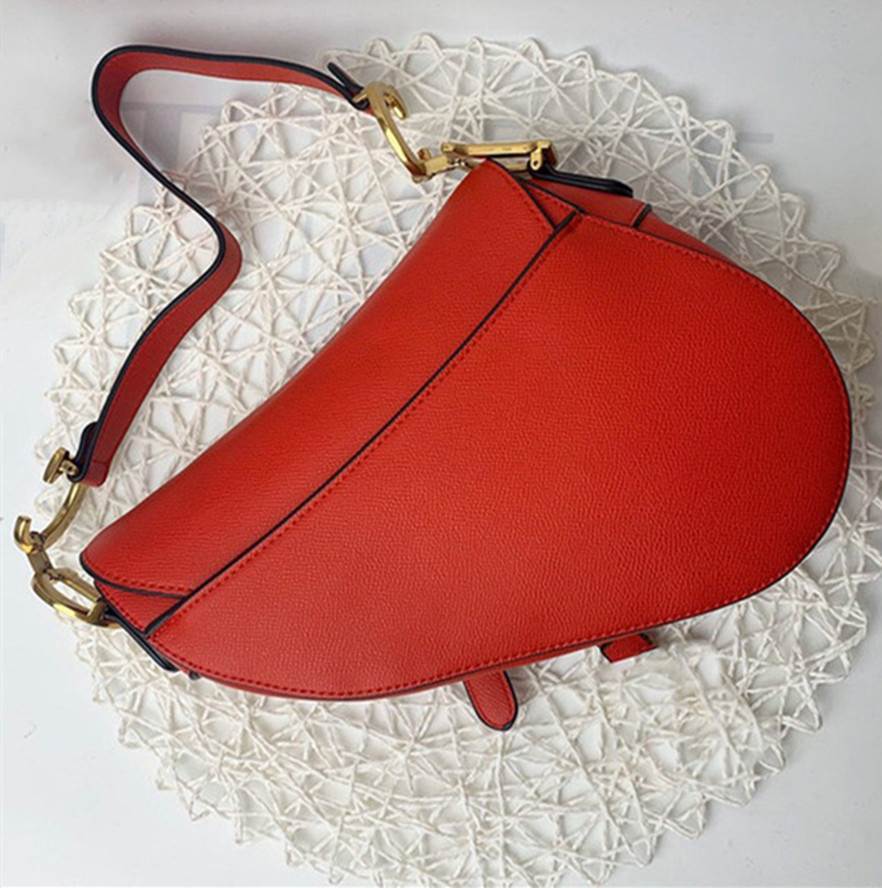 Handbag fashion bags saddle bag ladies Genuine leather handbag with letters shoulder bag genuine leather Messenger bag for lady saddle bags
Handbag fashion bags saddle bag ladies Genuine leather handbag with letters shoulder bag genuine leather Messenger bag for lady saddle bags