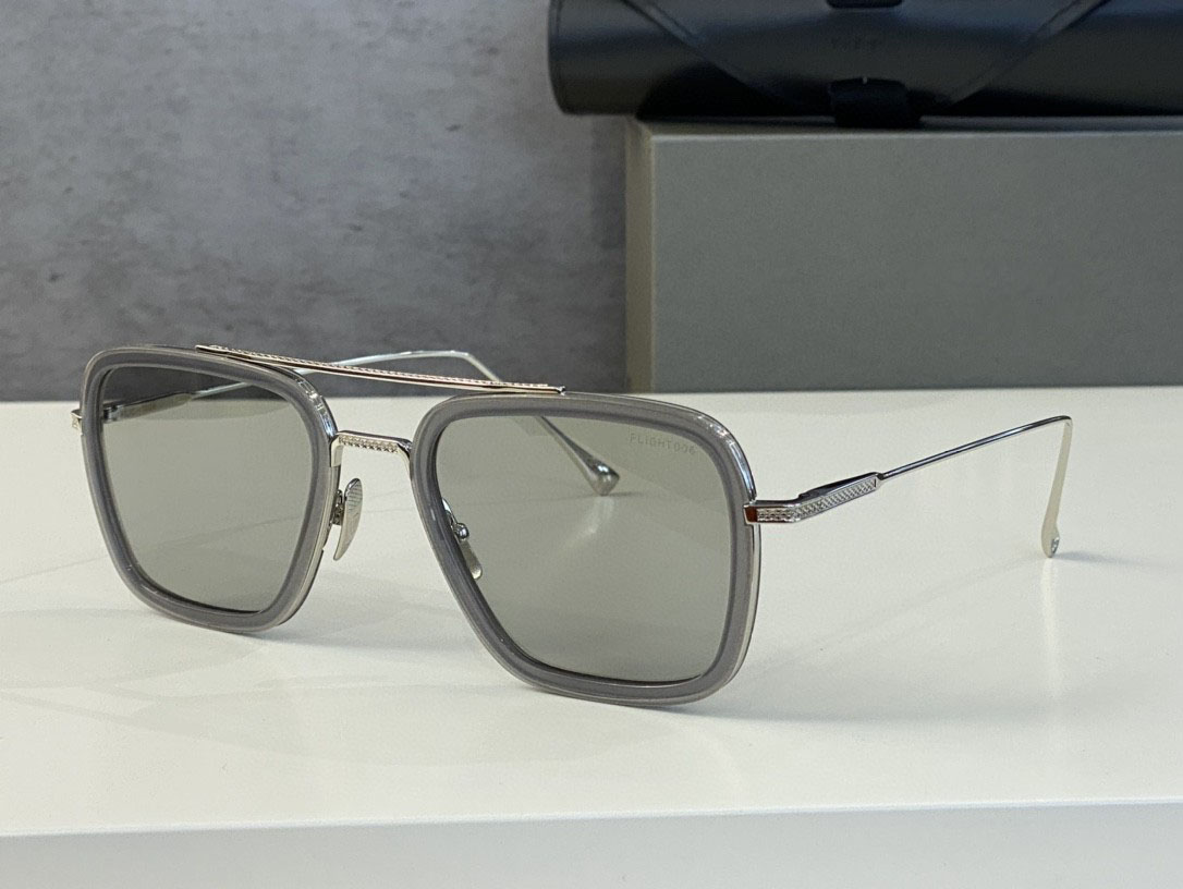 A DITA Flight 006 Stark glasses Top luxury high quality Designer Sunglasses for men women new selling world famous fashion show It
A DITA Flight 006 Stark glasses Top luxury high quality Designer Sunglasses for men women new selling world famous fashion show It