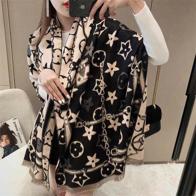 Autumn and winter new scarf female chain pattern Fashion versatile thickened shawl imitation cashmere double-sided warm Bib, Blue;gray
Autumn and winter new scarf female chain pattern Fashion versatile thickened shawl imitation cashmere double-sided warm Bib, Blue;gray