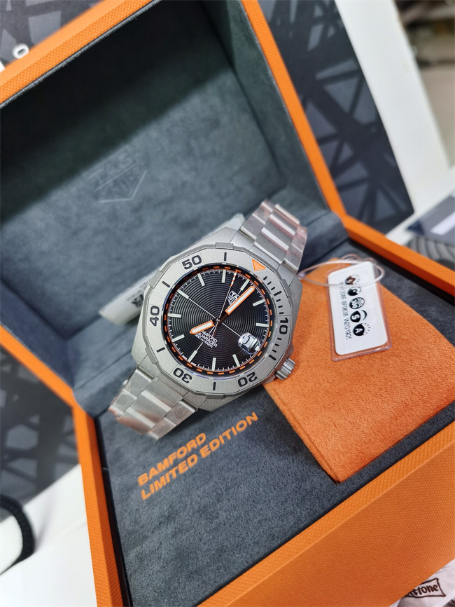 2021 Men's Watch Way208F.BF0638 diameter 43 mm Equipped with Swiss SW200-1 automatic winding movement Sapphire anti-glare glass mirror titanium case, As shown
2021 Men's Watch Way208F.BF0638 diameter 43 mm Equipped with Swiss SW200-1 automatic winding movement Sapphire anti-glare glass mirror titanium case, As shown