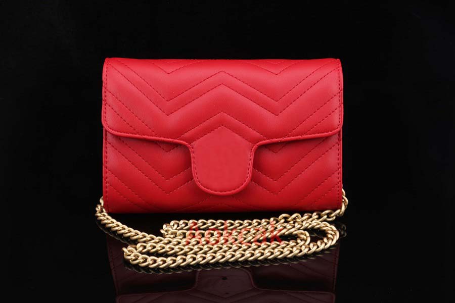 Top Quality Evening Bags Womens Pu leather Gold chain bag Woman Cross body Pure color Female women handbag
Top Quality Evening Bags Womens Pu leather Gold chain bag Woman Cross body Pure color Female women handbag