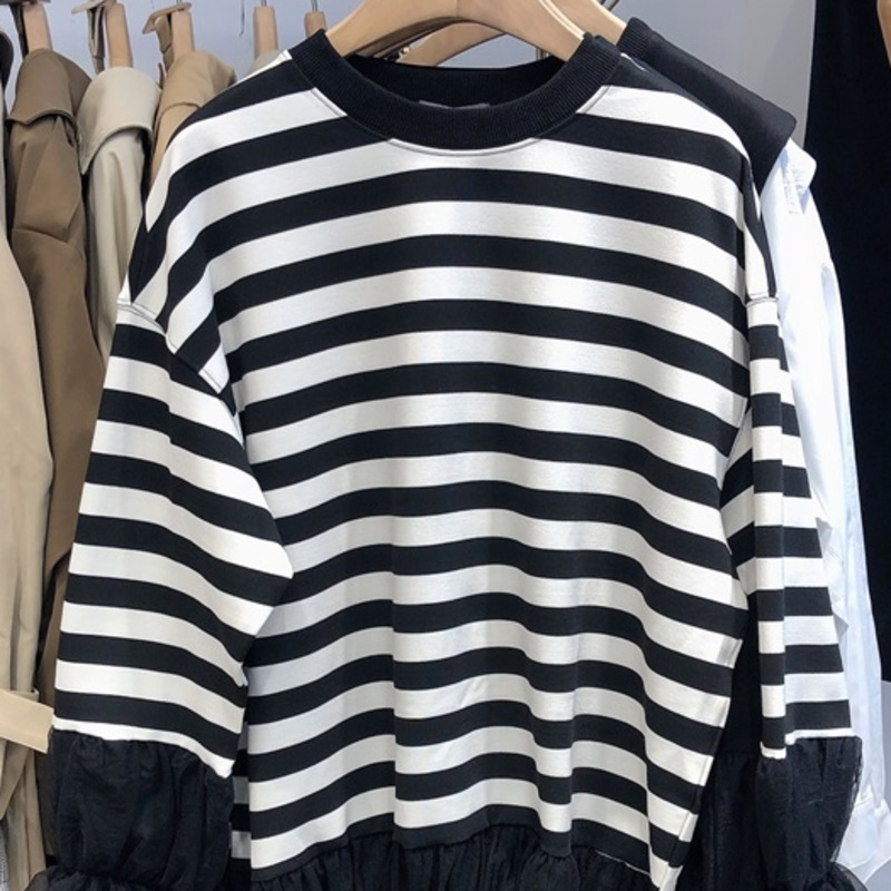 [EWQ] Autumn Ladies Stitching Mesh Flared Sleeves Loose Long-sleeved Sweatshirt Contrast Color Ruffled Thick Tops For Women 201102