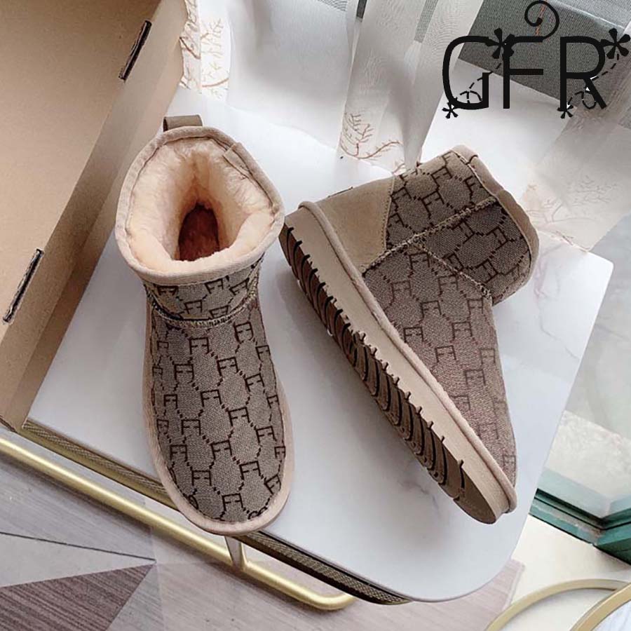Designer Boots Knee Half Boot Men Women Cotton Fabric Thick heels shoes Fashion shoe Winter Fall Snow, #31
Designer Boots Knee Half Boot Men Women Cotton Fabric Thick heels shoes Fashion shoe Winter Fall Snow, #31