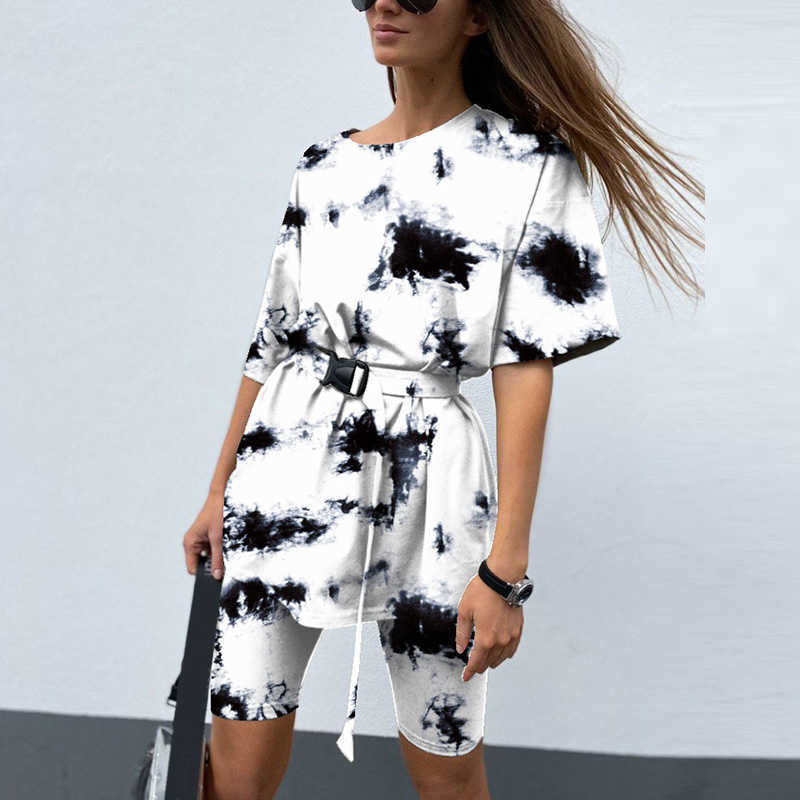 Casual Tie Dye Women Two Piece Sets With Belt Home Loose Sports Tracksuits Fashion Leisure Bicycle Suit Summer Clothing 210709