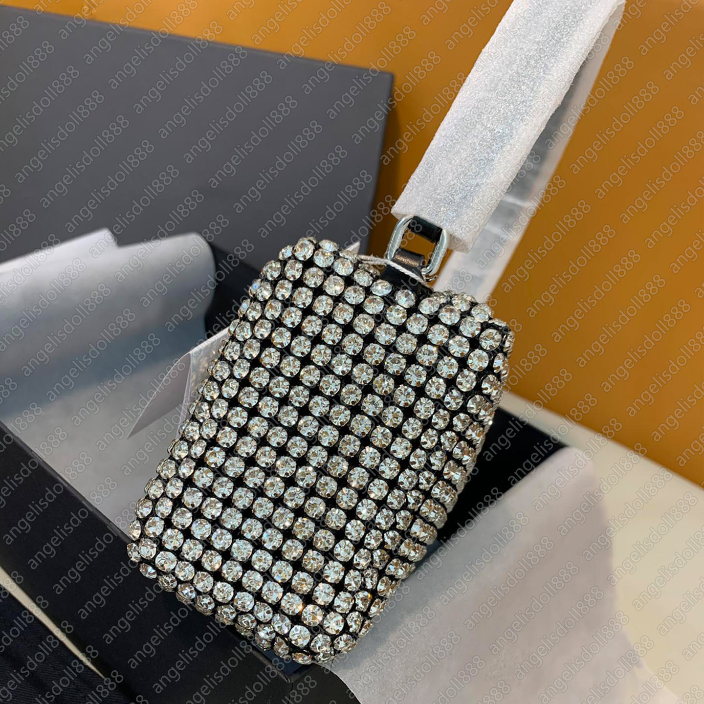 Designer Shoulder Bags women mini handbags with diamonds crystal purses clutch for party Black genuine leather top quality wallet luxury bag
Designer Shoulder Bags women mini handbags with diamonds crystal purses clutch for party Black genuine leather top quality wallet luxury bag