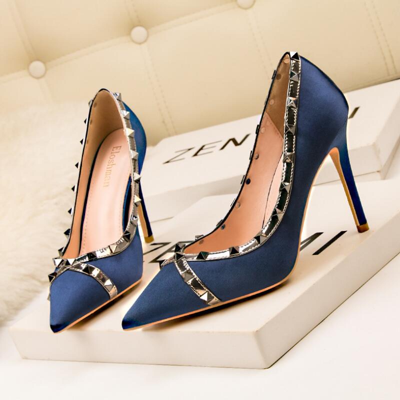 Red Bottoms Platform Designer Flat Dress Shoes Stiletto High Heels Women Fashion Wedding Party Luxurys Bottom Genuine Leather Loafers, Bronze
Red Bottoms Platform Designer Flat Dress Shoes Stiletto High Heels Women Fashion Wedding Party Luxurys Bottom Genuine Leather Loafers, Bronze