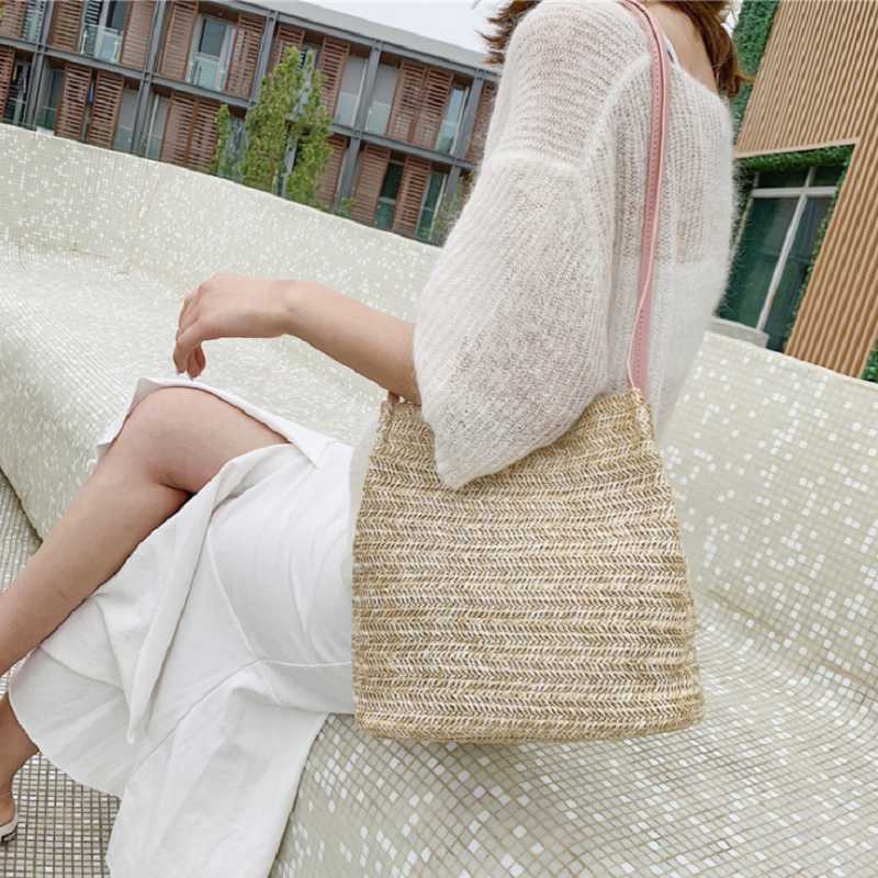 Outdoor Bags Summer Beach Vacation Women's Bag Leisure Woven One Shoulder Straw Camping Backpack, White
Outdoor Bags Summer Beach Vacation Women's Bag Leisure Woven One Shoulder Straw Camping Backpack, White