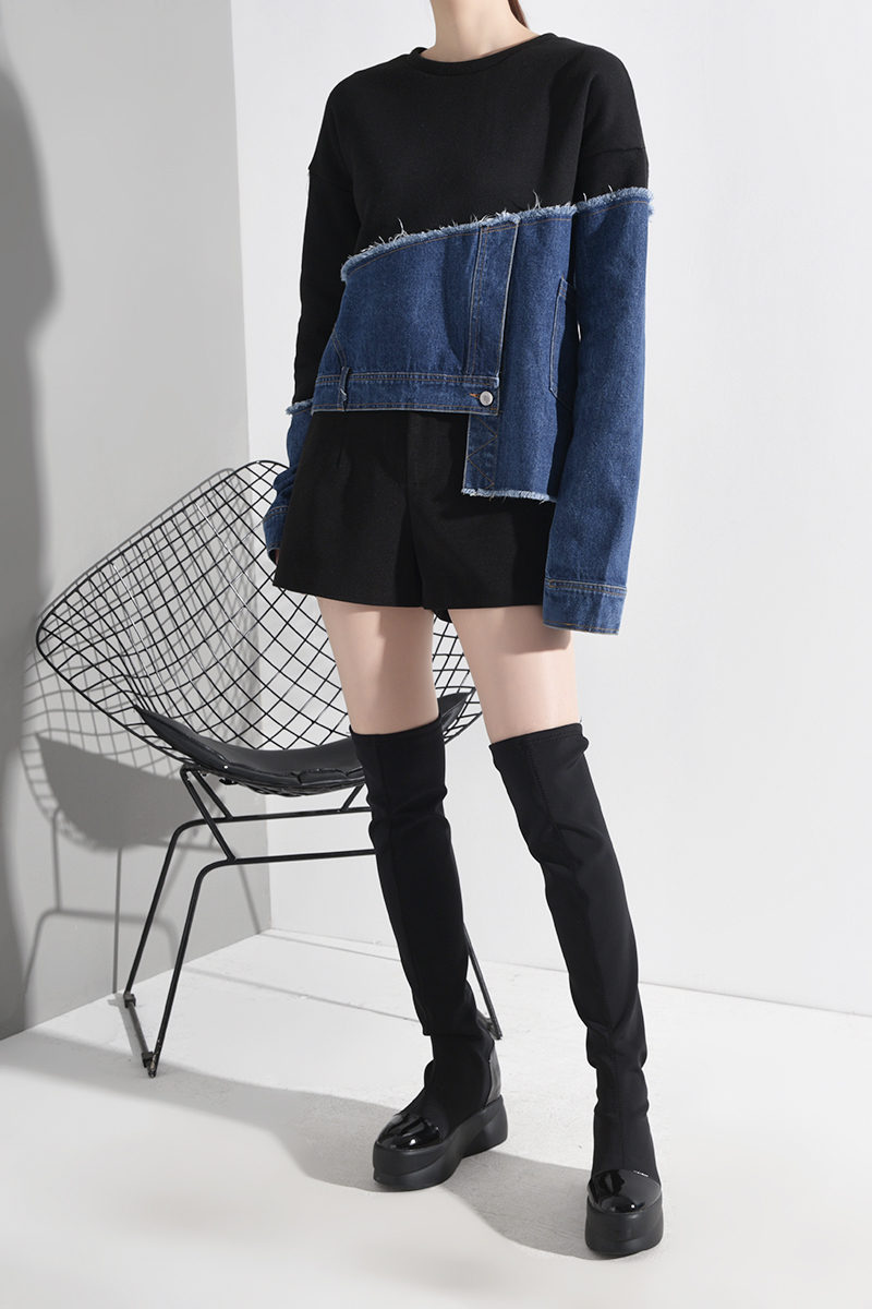 [EAM] Loose Fit Denim Burr Split Asymmetrical Sweatshirt New Round Neck Long Sleeve Women Big Size Fashion Spring 1M87901 201211