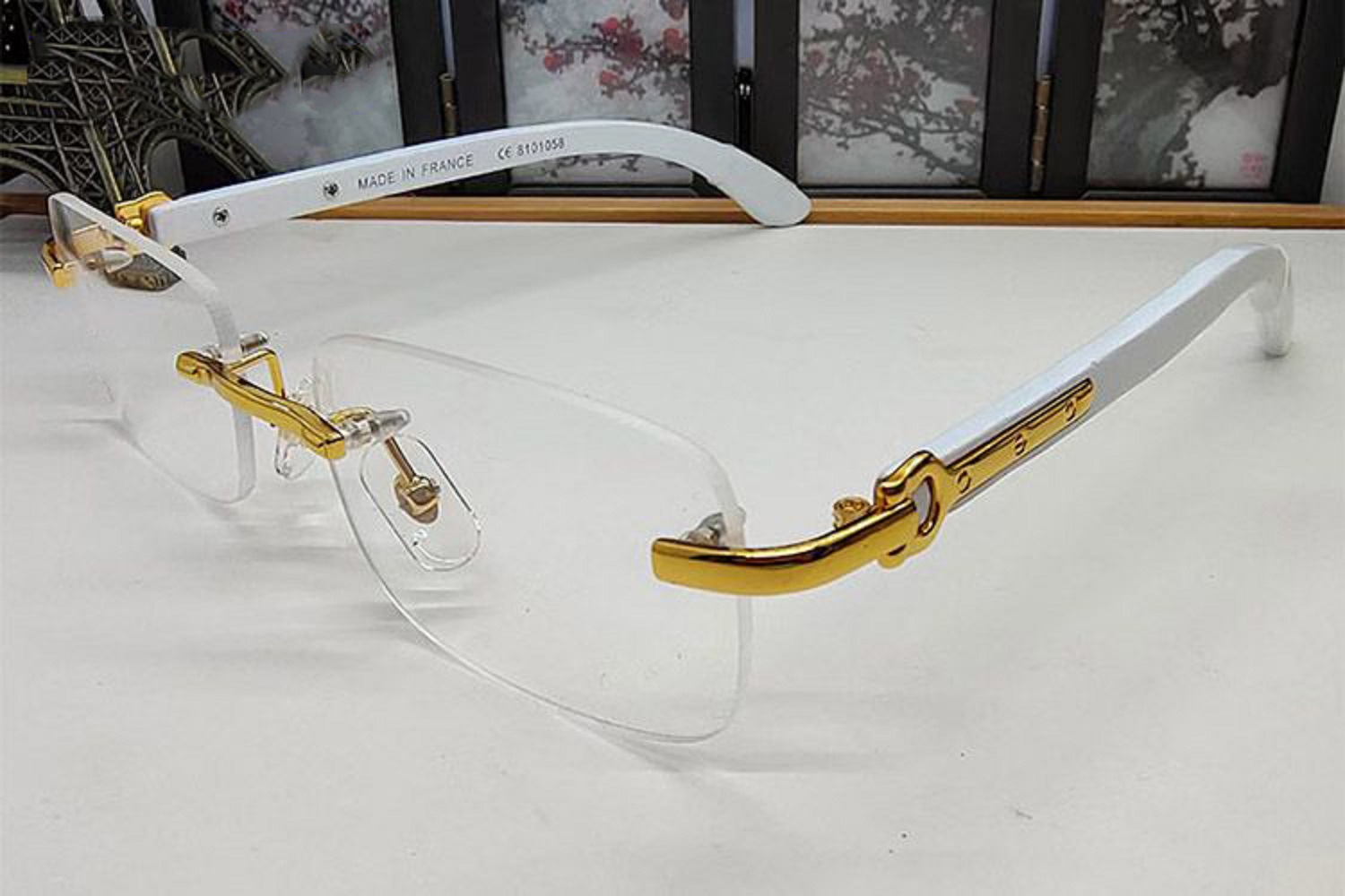Hot sale rectangle rimless frames plain glasses for men fashion wooden bamboo white buffalo horn sunglasses lunettes de soleil
Hot sale rectangle rimless frames plain glasses for men fashion wooden bamboo white buffalo horn sunglasses lunettes de soleil