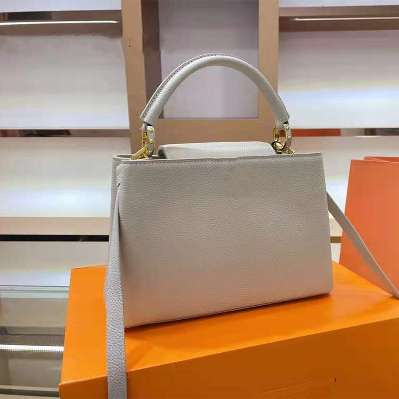 Top Handle Bags Designers Luxurys Handbags Purses Women Totes Ladies Crossbody Shoulder Bag Capucin Senior Wallet, Not for sale separately
Top Handle Bags Designers Luxurys Handbags Purses Women Totes Ladies Crossbody Shoulder Bag Capucin Senior Wallet, Not for sale separately