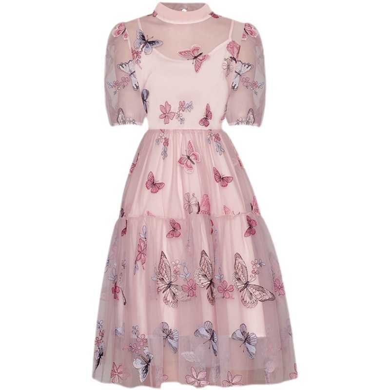 EXCELLENT QUALITY Fashion Designer Runway Stand-Up Collar Short-Sleeved See-Through Butterfly Embroidery Flower Fluffy Dre 210526, Pink
EXCELLENT QUALITY Fashion Designer Runway Stand-Up Collar Short-Sleeved See-Through Butterfly Embroidery Flower Fluffy Dre 210526, Pink