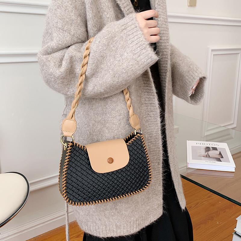 Evening Bags Brand Designer Weaves Hobos Bag Women's Shoulder Winter PU Leather Crossbody Fashion Handbag And Purse Female Clutch
Evening Bags Brand Designer Weaves Hobos Bag Women's Shoulder Winter PU Leather Crossbody Fashion Handbag And Purse Female Clutch