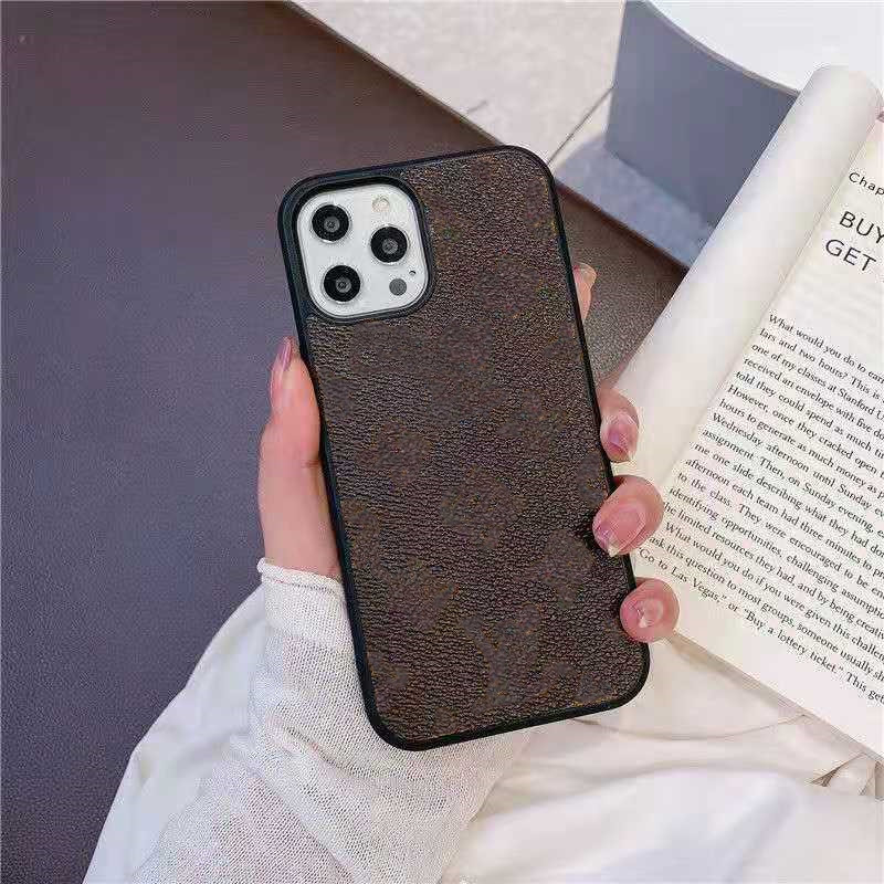 New 2022 Fashion Brand Designer phone cases for iphone 13 Pro max 12 mini 11 XS XR X Luxurys Leather case fastshipping ups, A opp package;without phone case
New 2022 Fashion Brand Designer phone cases for iphone 13 Pro max 12 mini 11 XS XR X Luxurys Leather case fastshipping ups, A opp package;without phone case