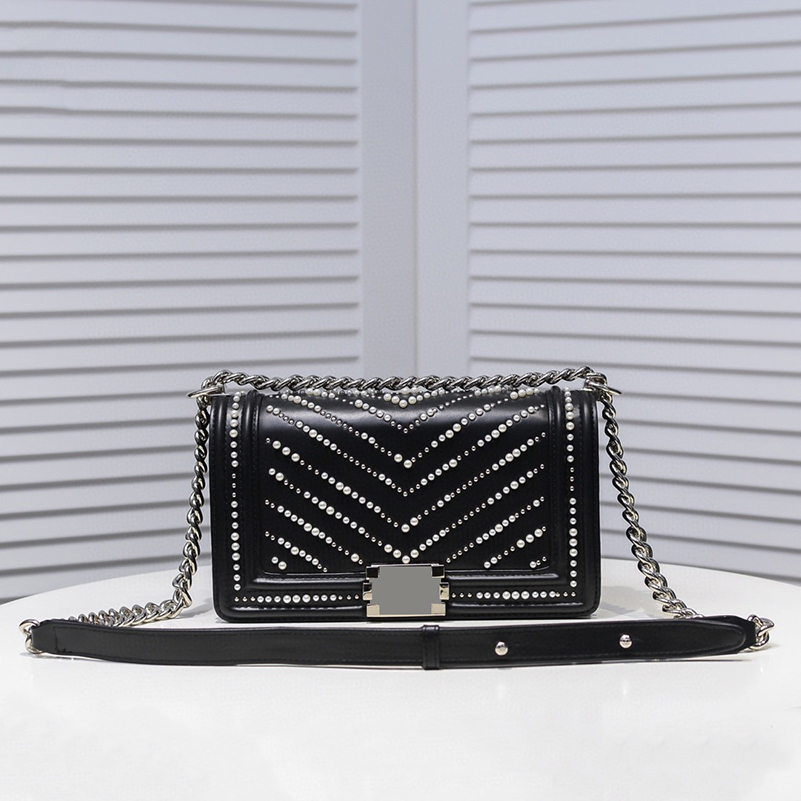 Luxurys Designers Bags Channel Women Bags Handbags919 Fashion Chain shoulder bag Inlaid pearls classic Boy Handbag Calfskin & Silver -White
Luxurys Designers Bags Channel Women Bags Handbags919 Fashion Chain shoulder bag Inlaid pearls classic Boy Handbag Calfskin & Silver -White