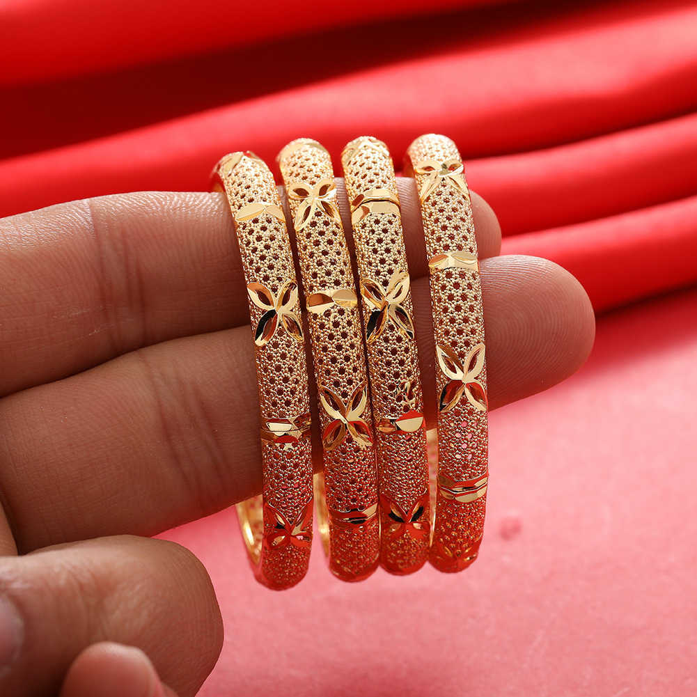 4pcs/Lot Gold Bracelet 4-10 Baby Girls Child Dubai Circle Bangles Jewelry Arab Middle Eastern African Fashion Metal Bangle 210918