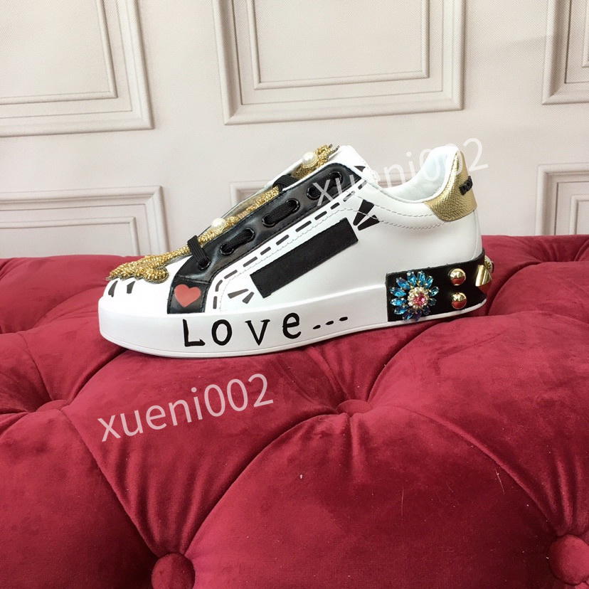 Designer Cloudbust Thunder Sneakers boots Luxury casual women men shoes Oversize Sneaker Light Rubber Sole 3D Trainers mens Big Size 34-45 hc191208, 02
Designer Cloudbust Thunder Sneakers boots Luxury casual women men shoes Oversize Sneaker Light Rubber Sole 3D Trainers mens Big Size 34-45 hc191208, 02