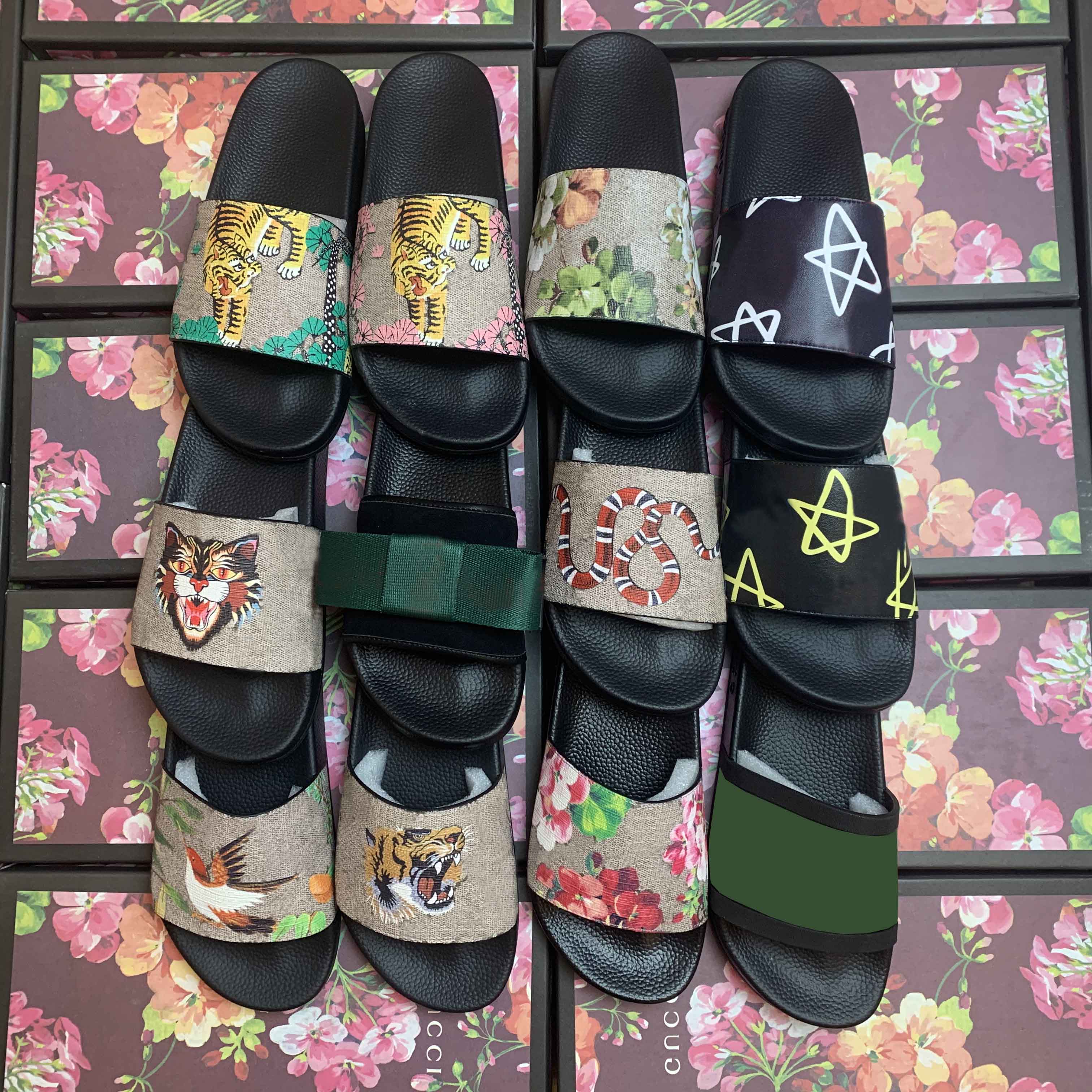 Designer Rubber slides sandal Floral brocade men slippers Gear bottoms Flip Flops women striped Beach causal slipper with Box US35-45
Designer Rubber slides sandal Floral brocade men slippers Gear bottoms Flip Flops women striped Beach causal slipper with Box US35-45