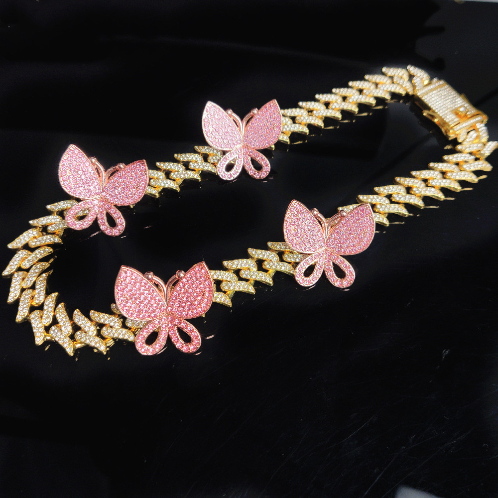 Multiple colors Iced Out Diamond Cuban Link Tennis Graduated Necklace Chain Gold Silver Pink Butterfly Necklaces Hip Hop Jewelry
Multiple colors Iced Out Diamond Cuban Link Tennis Graduated Necklace Chain Gold Silver Pink Butterfly Necklaces Hip Hop Jewelry