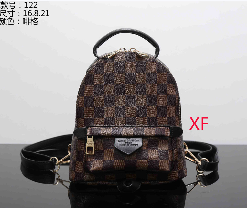 LVLOUISVITTON bagVUTTON PALM SPRINGS Mini Backpack Handbags Luxurys Shoulder Bags Designers Travel Designer bags Messenger Bag, White
LVLOUISVITTON bagVUTTON PALM SPRINGS Mini Backpack Handbags Luxurys Shoulder Bags Designers Travel Designer bags Messenger Bag, White