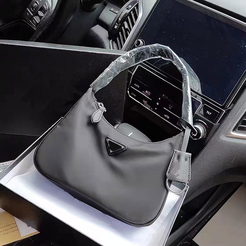 Designer Armpit Bag High Quality Shopping Totes 2021 Fashion Handbag, Paper bags;single shot will not be ship
Designer Armpit Bag High Quality Shopping Totes 2021 Fashion Handbag, Paper bags;single shot will not be ship