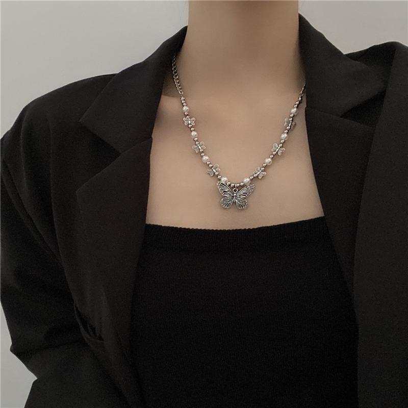 Chokers Butterfly Pendant Necklace For Women Simple Vintage Harajuku Beade Hip Hop Dark Cold Clavicle Chain Fashion Jewelry Accessories
Chokers Butterfly Pendant Necklace For Women Simple Vintage Harajuku Beade Hip Hop Dark Cold Clavicle Chain Fashion Jewelry Accessories