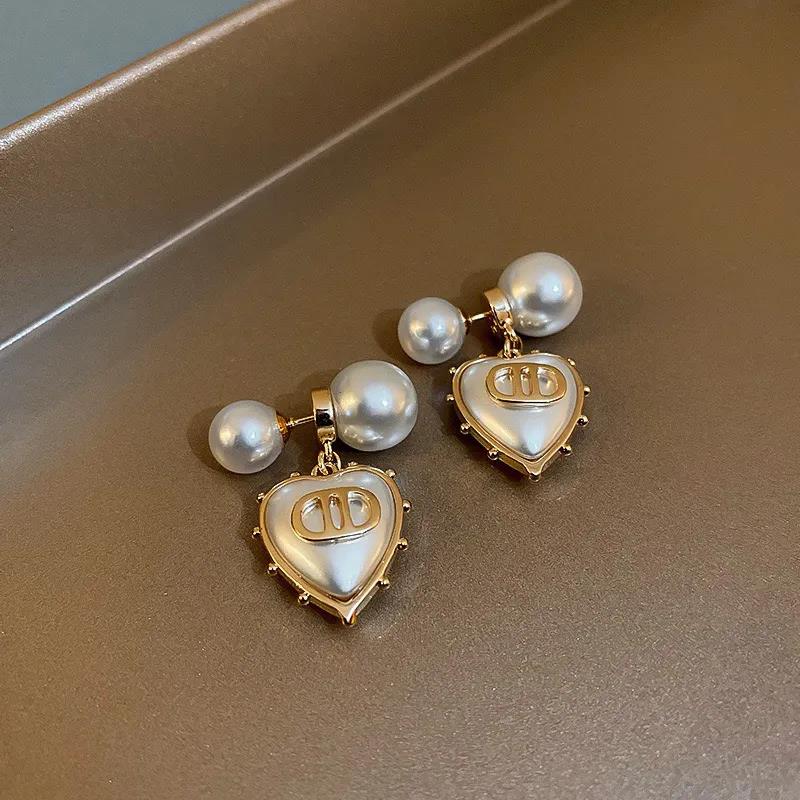 Designer Earrings Charm high-grade pearl love letter Earringss light luxury Earring personality versatile temperament Earringsss от DHgate WW