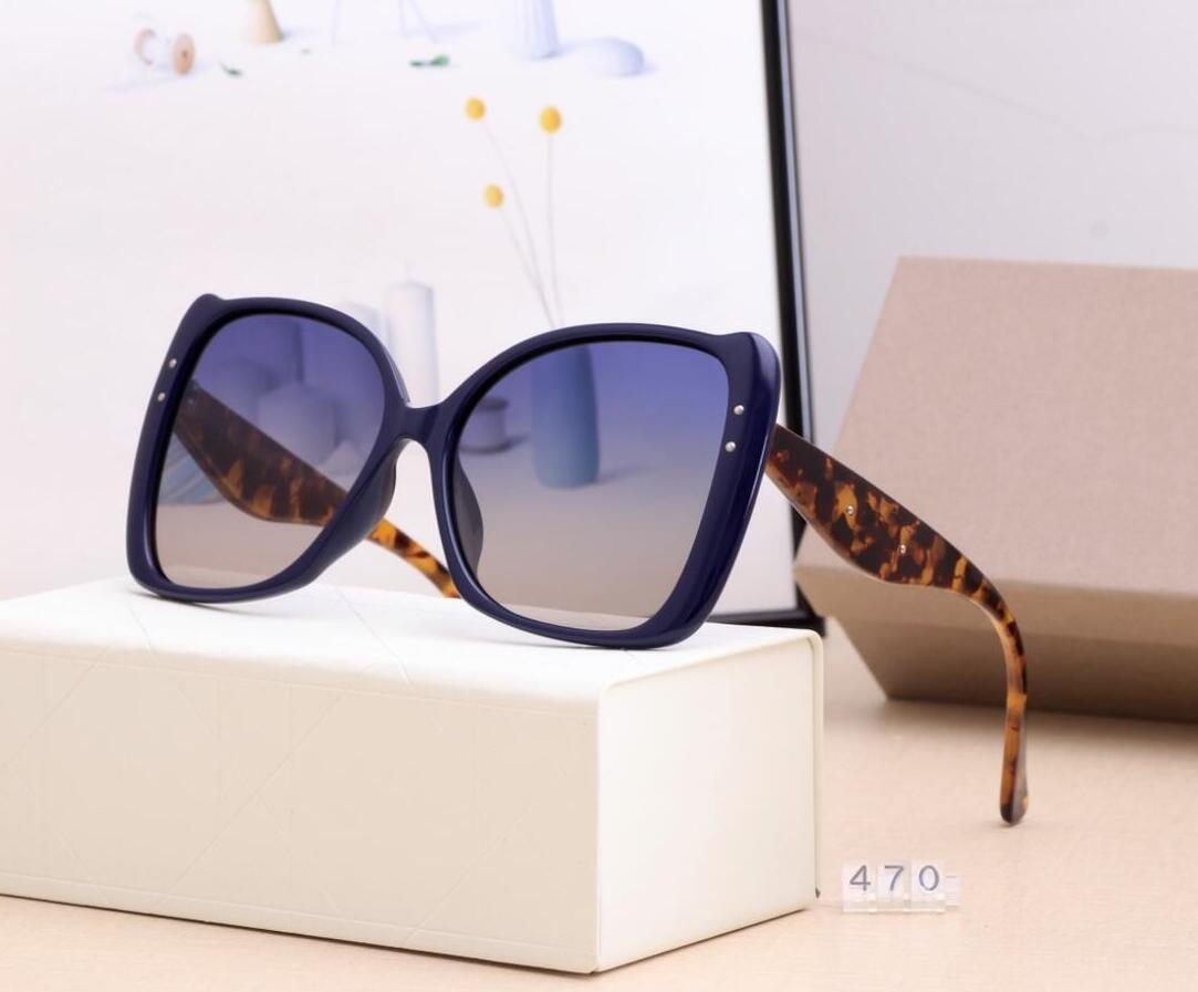 2021 Designer Sunglasses women sun glasses Mens Sunglasses Lady Medium Square Shape Metal Sunglasses High Quality Hot Selling Luxury Eyewea, White;black
2021 Designer Sunglasses women sun glasses Mens Sunglasses Lady Medium Square Shape Metal Sunglasses High Quality Hot Selling Luxury Eyewea, White;black